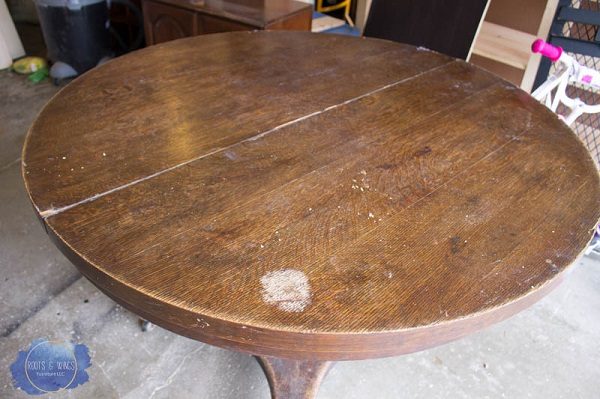 ancienne table ronde en bois